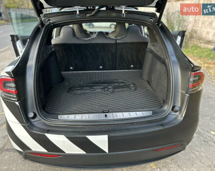 Белый Тесла Модель Х, объемом двигателя 0 л и пробегом 93 тыс. км за 34000 $, фото 14 на Automoto.ua