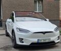 Белый Тесла Модель Х, объемом двигателя 0 л и пробегом 97 тыс. км за 27900 $, фото 1 на Automoto.ua