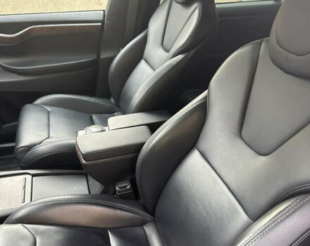 Белый Тесла Модель Х, объемом двигателя 0 л и пробегом 70 тыс. км за 24000 $, фото 23 на Automoto.ua