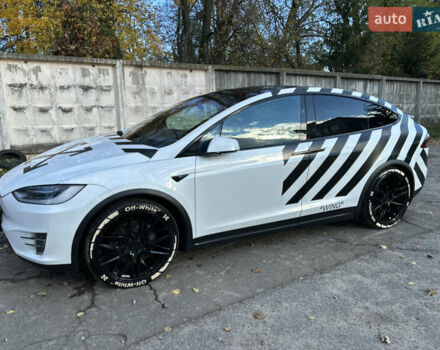 Белый Тесла Модель Х, объемом двигателя 0 л и пробегом 93 тыс. км за 34000 $, фото 30 на Automoto.ua