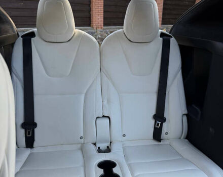 Белый Тесла Модель Х, объемом двигателя 0 л и пробегом 99 тыс. км за 30000 $, фото 18 на Automoto.ua