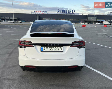 Тесла Модель Х 2018 у Дніпро (Дніпропетровську) на Automoto.ua Білий Тесла Модель Х, об'ємом двигуна 0 л та пробігом 194 тис. км за 29900 $, фото 4 на Automoto.ua