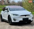Белый Тесла Модель Х, объемом двигателя 0 л и пробегом 72 тыс. км за 23499 $, фото 1 на Automoto.ua