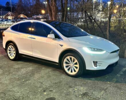 Белый Тесла Модель Х, объемом двигателя 0 л и пробегом 48 тыс. км за 4000 $, фото 2 на Automoto.ua