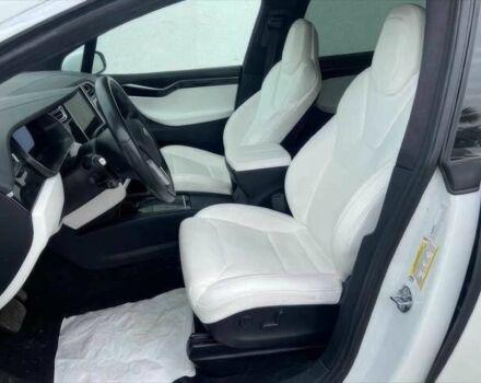 Белый Тесла Модель Х, объемом двигателя 0 л и пробегом 50 тыс. км за 19900 $, фото 4 на Automoto.ua