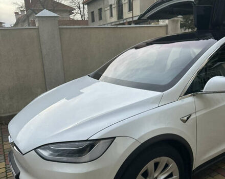 Белый Тесла Модель Х, объемом двигателя 0 л и пробегом 70 тыс. км за 24000 $, фото 9 на Automoto.ua