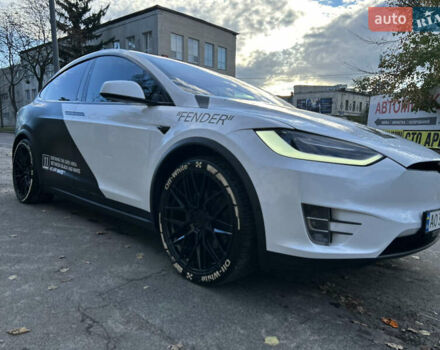 Белый Тесла Модель Х, объемом двигателя 0 л и пробегом 93 тыс. км за 34000 $, фото 25 на Automoto.ua