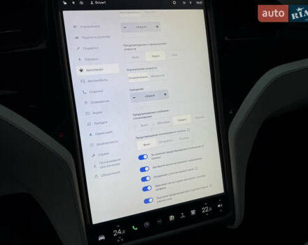 Белый Тесла Модель Х, объемом двигателя 0 л и пробегом 100 тыс. км за 22999 $, фото 22 на Automoto.ua