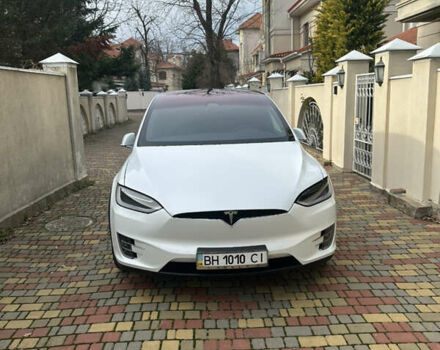 Белый Тесла Модель Х, объемом двигателя 0 л и пробегом 70 тыс. км за 24000 $, фото 13 на Automoto.ua