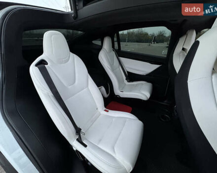 Білий Тесла Модель Х, об'ємом двигуна 0 л та пробігом 100 тис. км за 24999 $, фото 35 на Automoto.ua