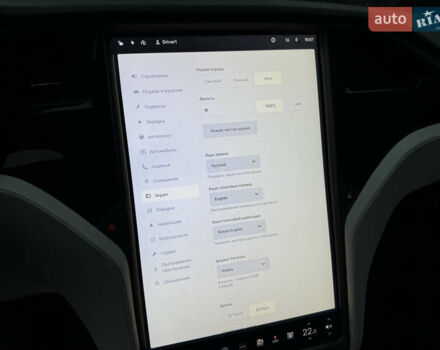 Білий Тесла Модель Х, об'ємом двигуна 0 л та пробігом 100 тис. км за 24999 $, фото 24 на Automoto.ua