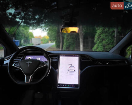 Белый Тесла Модель Х, объемом двигателя 0 л и пробегом 160 тыс. км за 21500 $, фото 22 на Automoto.ua
