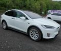 Белый Тесла Модель Х, объемом двигателя 0 л и пробегом 63 тыс. км за 9500 $, фото 3 на Automoto.ua