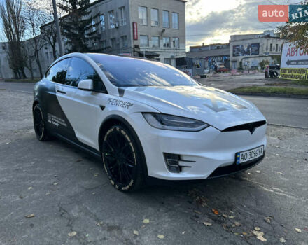 Белый Тесла Модель Х, объемом двигателя 0 л и пробегом 93 тыс. км за 34000 $, фото 31 на Automoto.ua