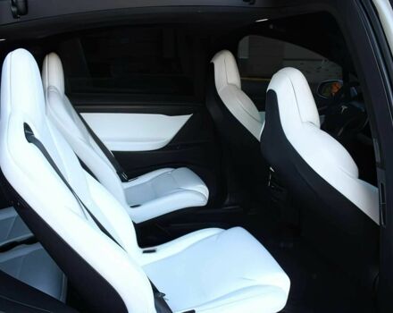 Белый Тесла Модель Х, объемом двигателя 0 л и пробегом 36 тыс. км за 9000 $, фото 11 на Automoto.ua