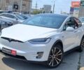 Белый Тесла Модель Х, объемом двигателя 0 л и пробегом 123 тыс. км за 27990 $, фото 1 на Automoto.ua
