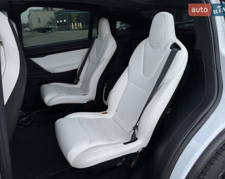 Білий Тесла Модель Х, об'ємом двигуна 0 л та пробігом 100 тис. км за 24999 $, фото 28 на Automoto.ua