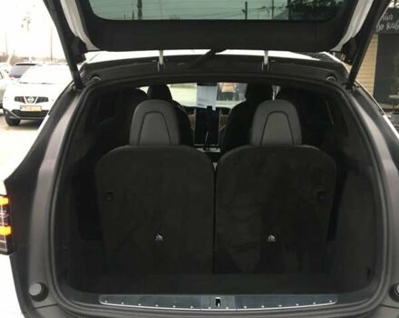 Белый Тесла Модель Х, объемом двигателя 0 л и пробегом 147 тыс. км за 26800 $, фото 6 на Automoto.ua