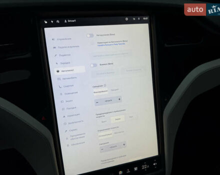 Білий Тесла Модель Х, об'ємом двигуна 0 л та пробігом 100 тис. км за 24999 $, фото 21 на Automoto.ua