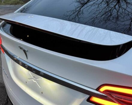 Белый Тесла Модель Х, объемом двигателя 0 л и пробегом 48 тыс. км за 4000 $, фото 19 на Automoto.ua