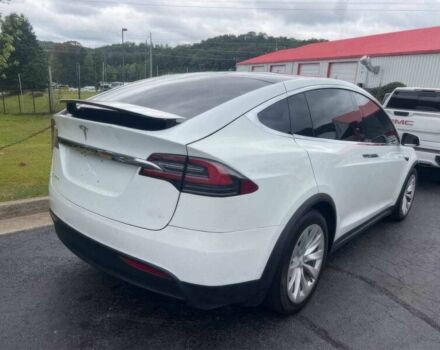 Белый Тесла Модель Х, объемом двигателя 0 л и пробегом 50 тыс. км за 19900 $, фото 2 на Automoto.ua