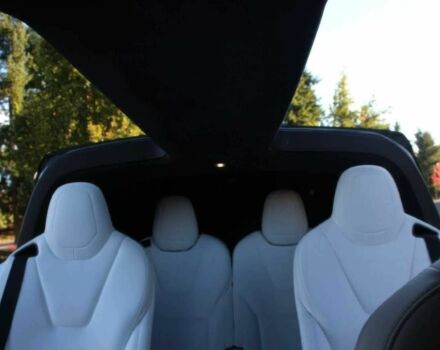 Белый Тесла Модель Х, объемом двигателя 0 л и пробегом 44 тыс. км за 8500 $, фото 16 на Automoto.ua