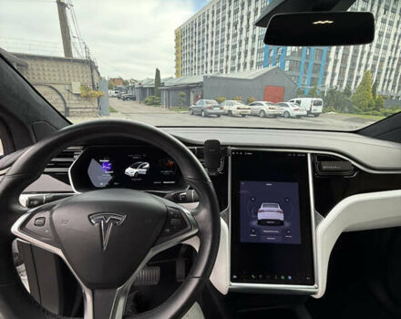 Білий Тесла Модель Х, об'ємом двигуна 0 л та пробігом 47 тис. км за 29900 $, фото 8 на Automoto.ua