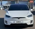 Белый Тесла Модель Х, объемом двигателя 0 л и пробегом 78 тыс. км за 33500 $, фото 3 на Automoto.ua