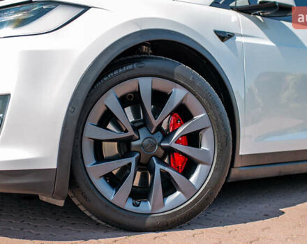 Белый Тесла Модель Х, объемом двигателя 0 л и пробегом 46 тыс. км за 39500 $, фото 13 на Automoto.ua