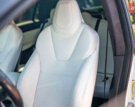 Белый Тесла Модель Х, объемом двигателя 0 л и пробегом 46 тыс. км за 39500 $, фото 55 на Automoto.ua