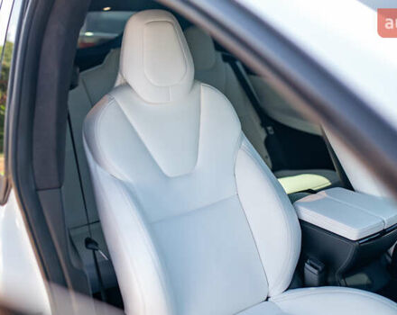 Белый Тесла Модель Х, объемом двигателя 0 л и пробегом 46 тыс. км за 39500 $, фото 74 на Automoto.ua