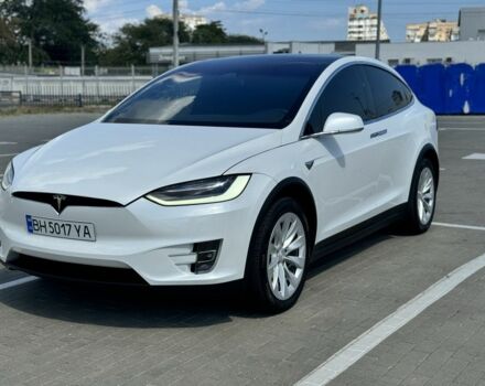 Білий Тесла Модель Х, об'ємом двигуна 0 л та пробігом 40 тис. км за 51000 $, фото 2 на Automoto.ua