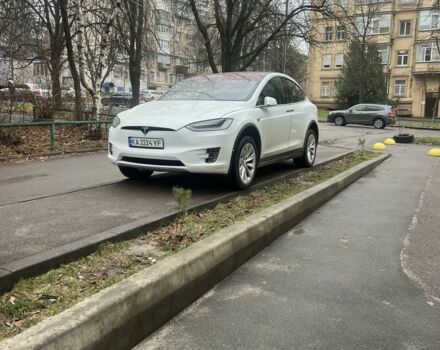 Білий Тесла Модель Х, об'ємом двигуна 0 л та пробігом 300 тис. км за 27800 $, фото 2 на Automoto.ua