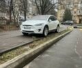Білий Тесла Модель Х, об'ємом двигуна 0 л та пробігом 300 тис. км за 27800 $, фото 2 на Automoto.ua