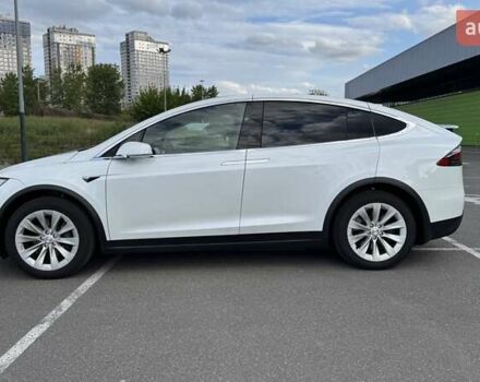 Белый Тесла Модель Х, объемом двигателя 0 л и пробегом 20 тыс. км за 37500 $, фото 4 на Automoto.ua