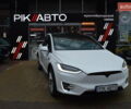 Белый Тесла Модель Х, объемом двигателя 0 л и пробегом 97 тыс. км за 32900 $, фото 1 на Automoto.ua