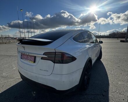 Белый Тесла Модель Х, объемом двигателя 0 л и пробегом 130 тыс. км за 28300 $, фото 4 на Automoto.ua