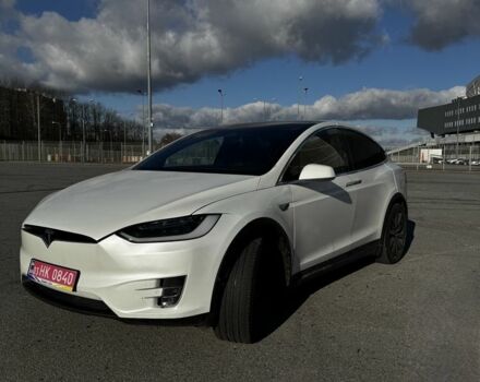 Белый Тесла Модель Х, объемом двигателя 0 л и пробегом 130 тыс. км за 28300 $, фото 1 на Automoto.ua