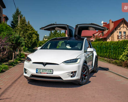 Белый Тесла Модель Х, объемом двигателя 0 л и пробегом 46 тыс. км за 39500 $, фото 14 на Automoto.ua