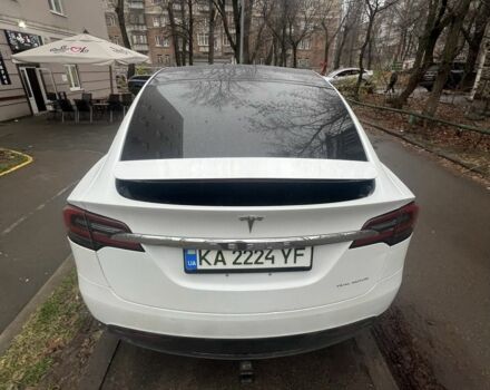 Білий Тесла Модель Х, об'ємом двигуна 0 л та пробігом 300 тис. км за 27800 $, фото 3 на Automoto.ua