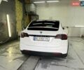 Белый Тесла Модель Х, объемом двигателя 0 л и пробегом 199 тыс. км за 28500 $, фото 12 на Automoto.ua