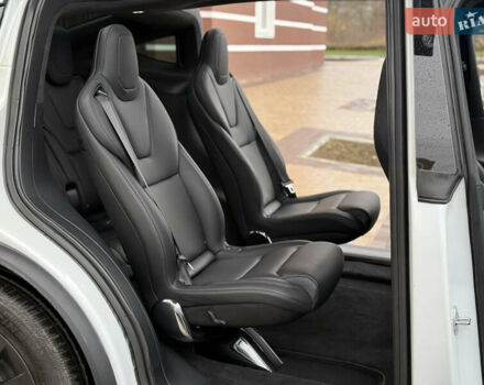 Белый Тесла Модель Х, объемом двигателя 0 л и пробегом 93 тыс. км за 33500 $, фото 27 на Automoto.ua