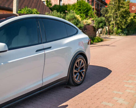 Белый Тесла Модель Х, объемом двигателя 0 л и пробегом 46 тыс. км за 39500 $, фото 15 на Automoto.ua