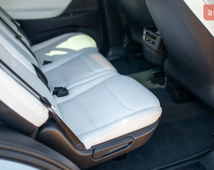 Белый Тесла Модель Х, объемом двигателя 0 л и пробегом 46 тыс. км за 39500 $, фото 62 на Automoto.ua