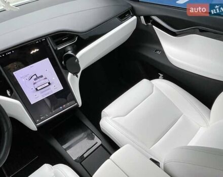 Тесла Модель Х 2019 у Києві на Automoto.ua Білий Тесла Модель Х, об'ємом двигуна 0 л та пробігом 123 тис. км за 33900 $, фото 26 на Automoto.ua