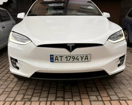 Білий Тесла Модель Х, об'ємом двигуна 0 л та пробігом 52 тис. км за 53300 $, фото 2 на Automoto.ua