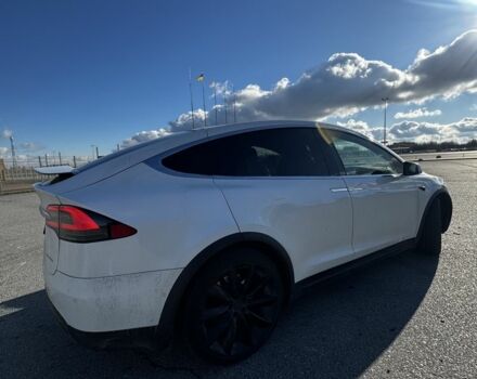 Белый Тесла Модель Х, объемом двигателя 0 л и пробегом 130 тыс. км за 28300 $, фото 5 на Automoto.ua