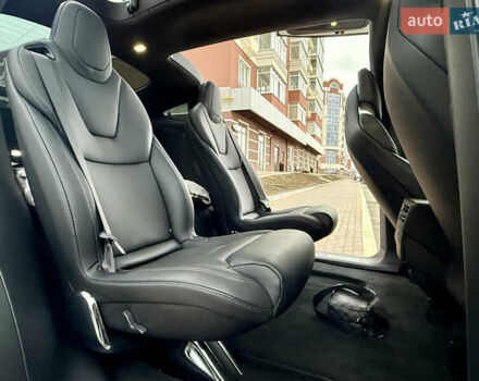 Белый Тесла Модель Х, объемом двигателя 0 л и пробегом 93 тыс. км за 33000 $, фото 23 на Automoto.ua