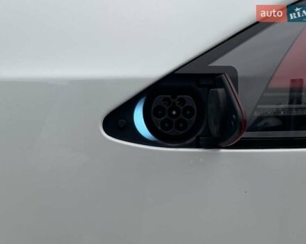 Тесла Модель Х 2019 у Києві на Automoto.ua Білий Тесла Модель Х, об'ємом двигуна 0 л та пробігом 123 тис. км за 33900 $, фото 13 на Automoto.ua