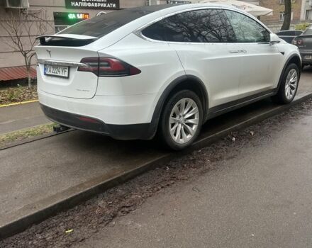 Білий Тесла Модель Х, об'ємом двигуна 0 л та пробігом 300 тис. км за 27800 $, фото 5 на Automoto.ua